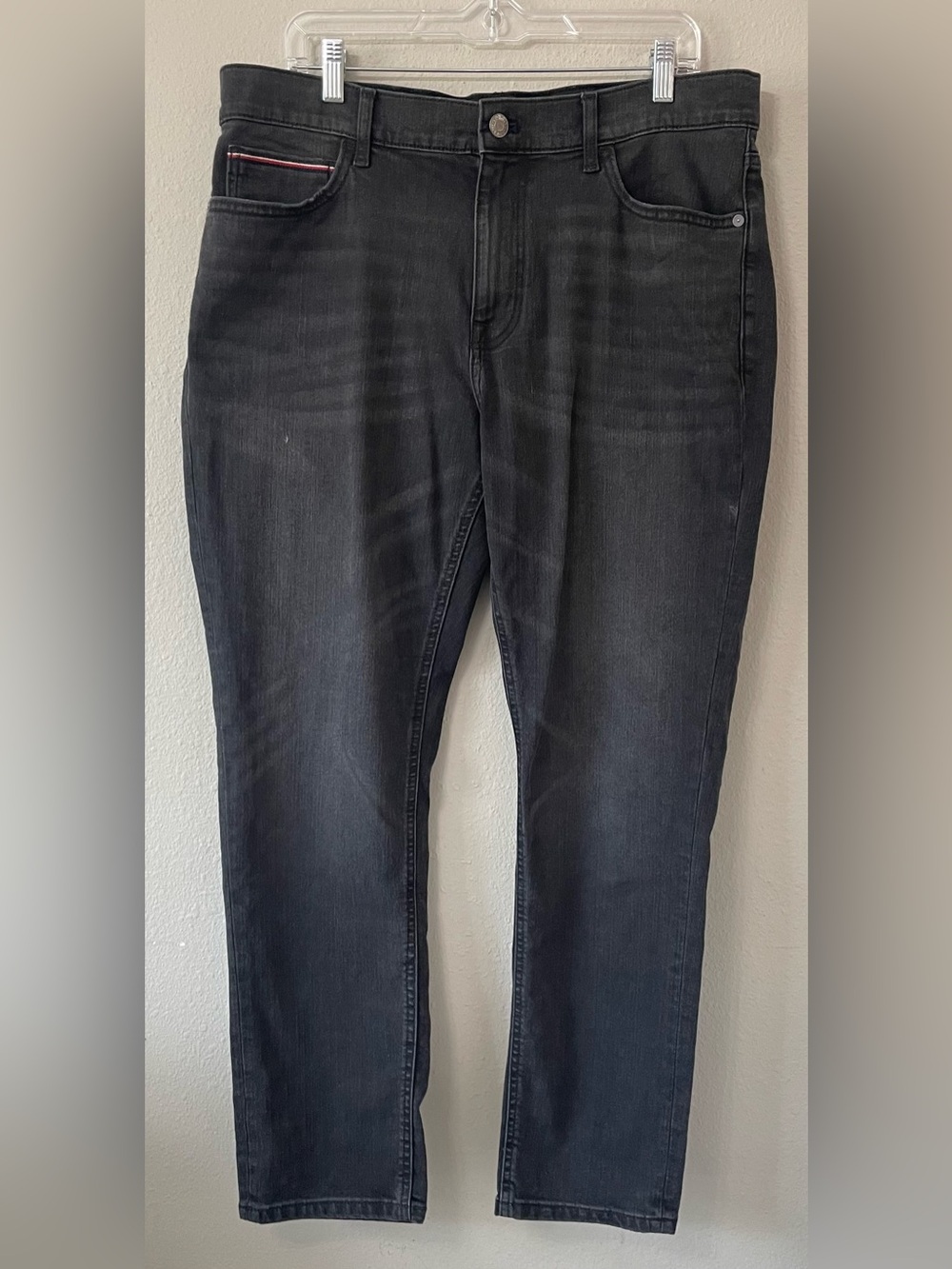 Tommy Hilfiger Men’s Slim Fit Black Jeans 36x30 Faded Denim